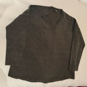 XCVI Sweater Olive Green Size XL V-Neck